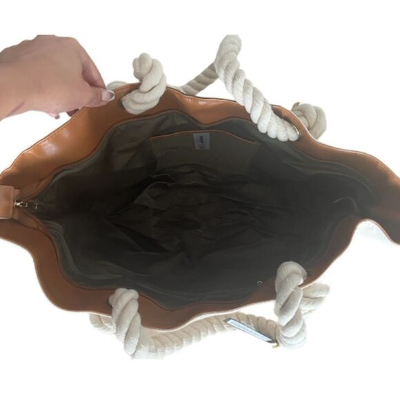 Bebe Summer Beach Tote - Picture 6 of 7